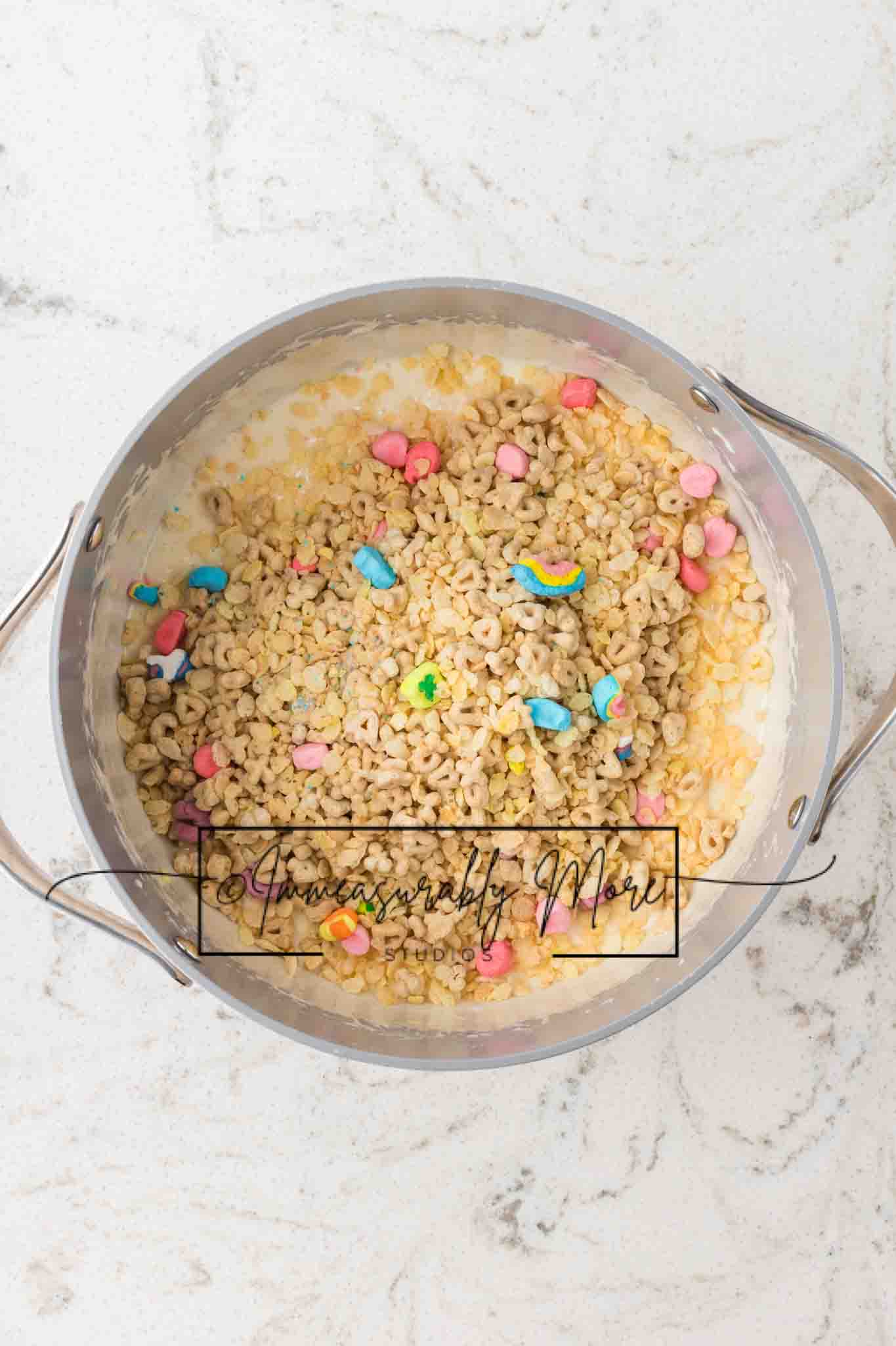 LUCKY CHARMS RICE KRISPIE TREATS EXCLUSIVE!!!