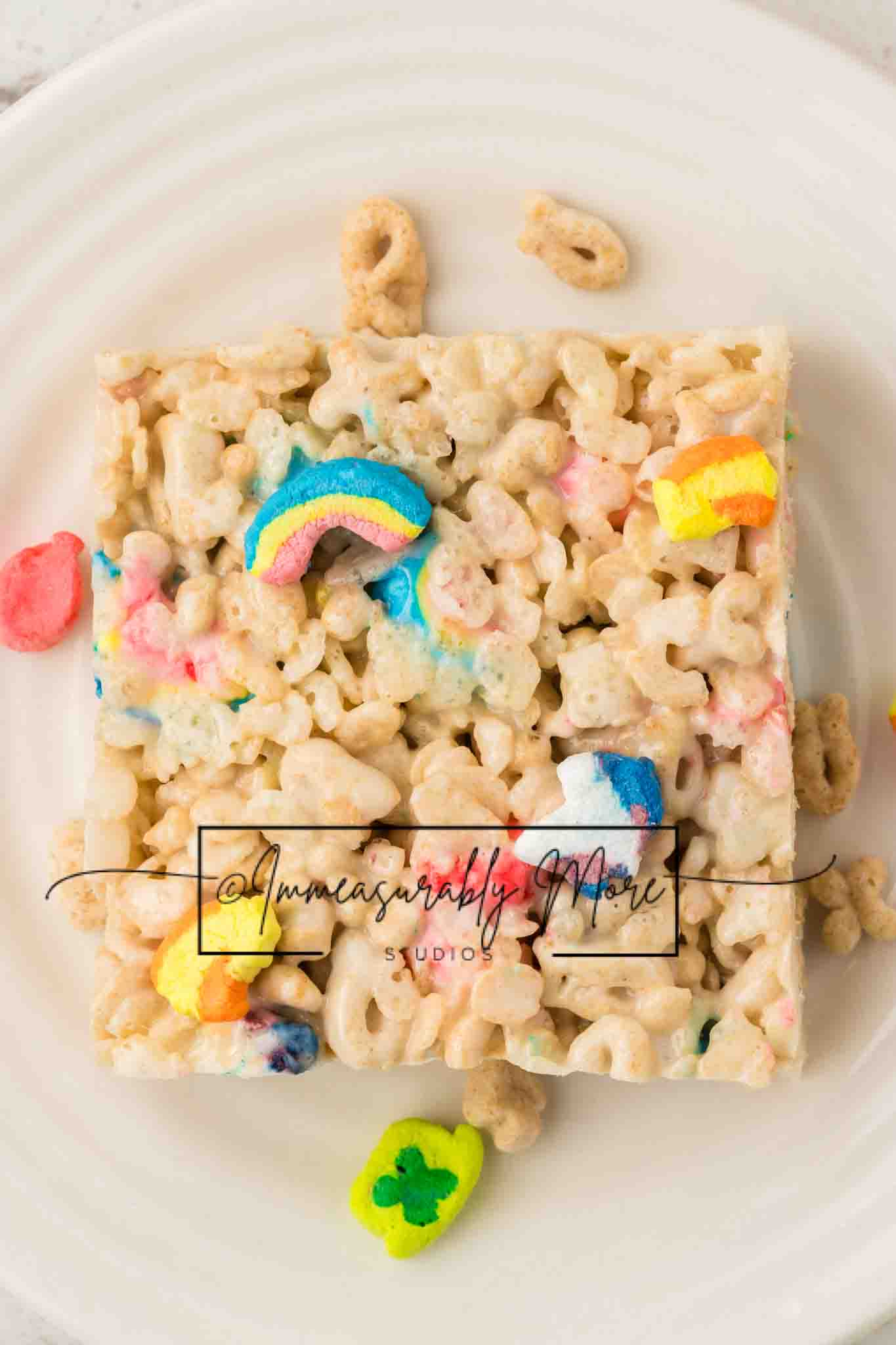 LUCKY CHARMS RICE KRISPIE TREATS EXCLUSIVE!!!