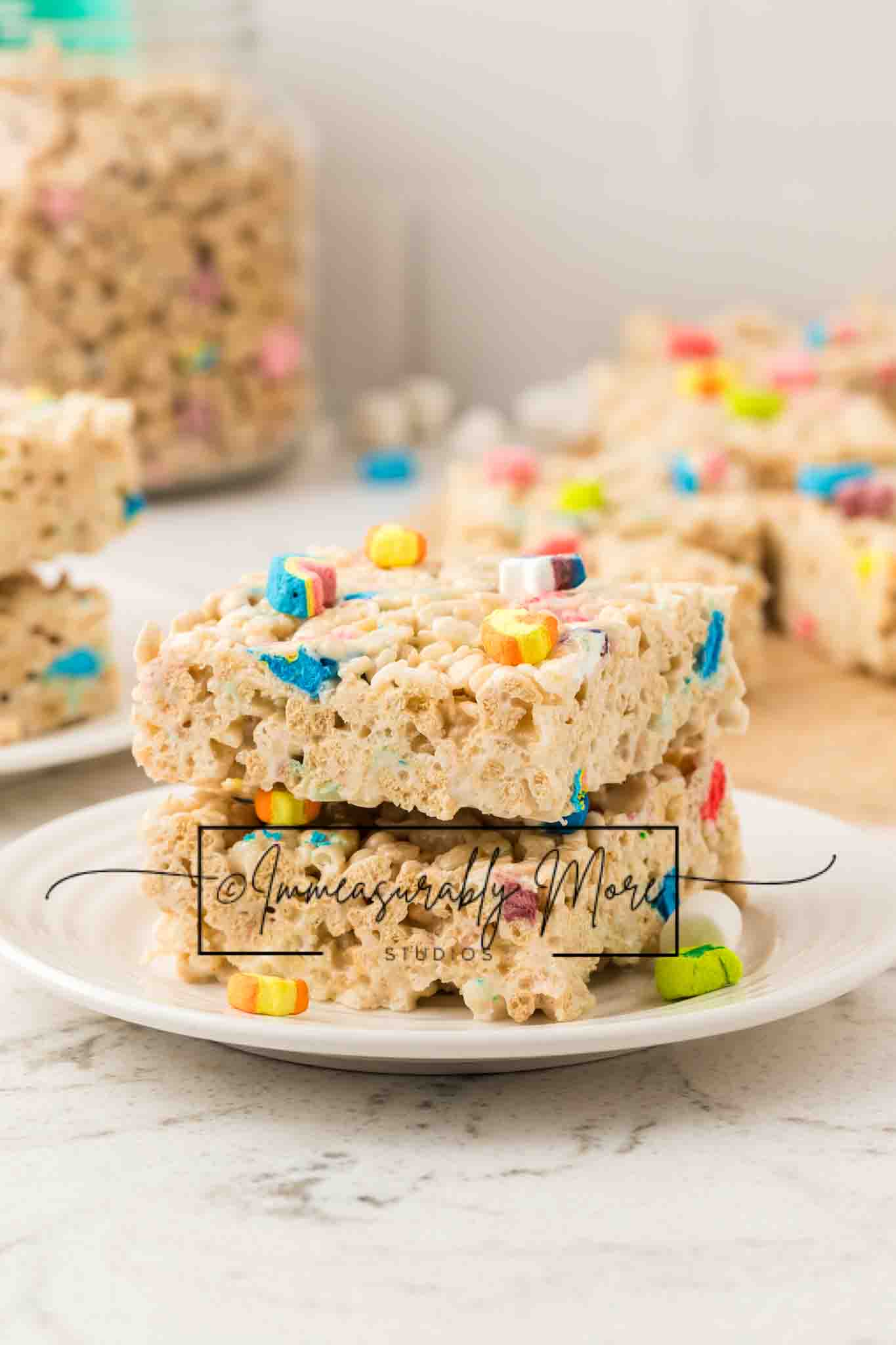 LUCKY CHARMS RICE KRISPIE TREATS EXCLUSIVE!!!