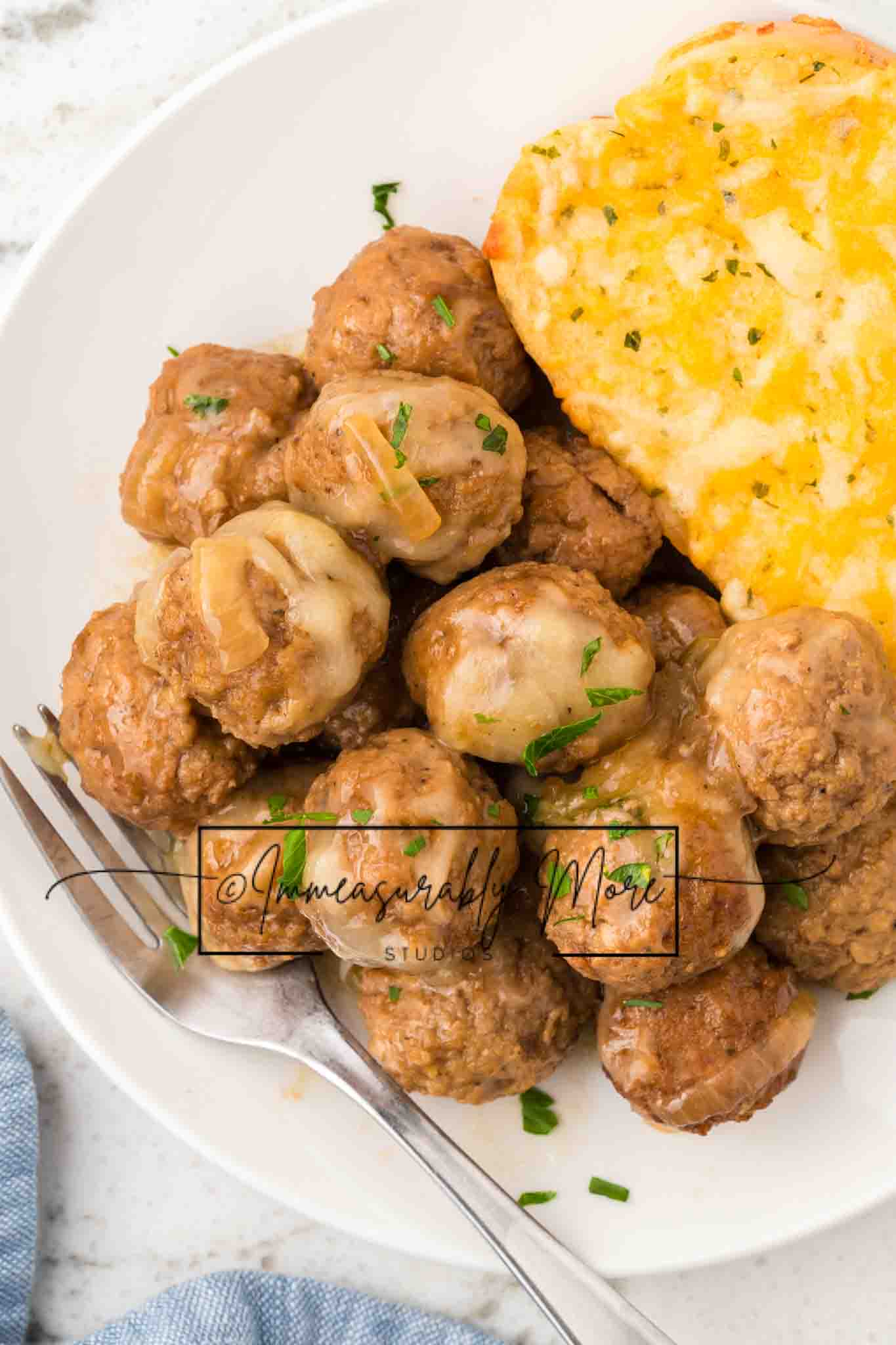 SLOW COOKER FRENCH ONION MEATBALLS EXCLUSIVE!!!