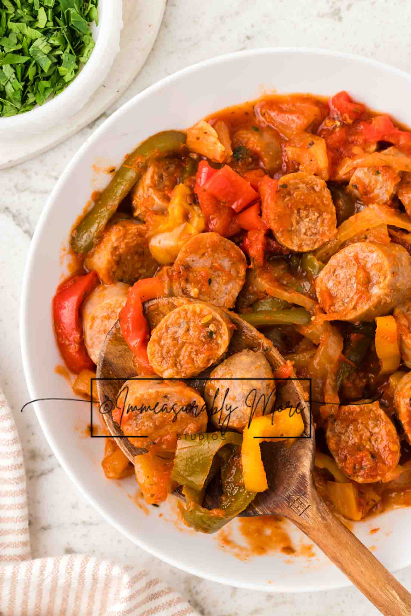 SLOW COOKER SAUSAGE AND PEPPERS EXCLUSIVE!!!